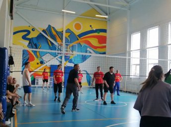 Дружеский турнир по волейболу
