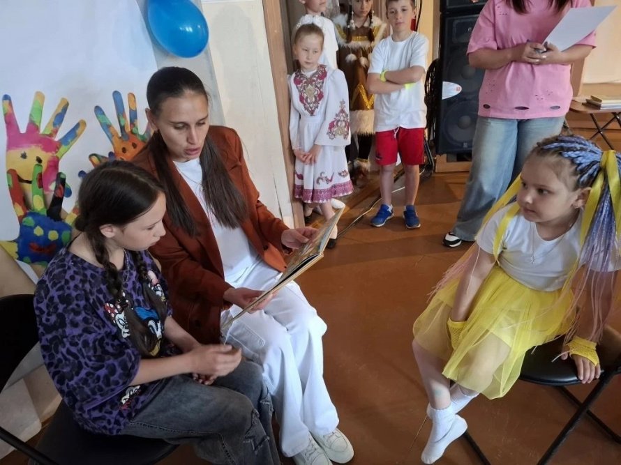 Почитай мне, мама