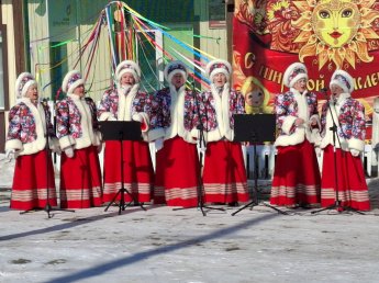 Народное гуляние на Масленицу